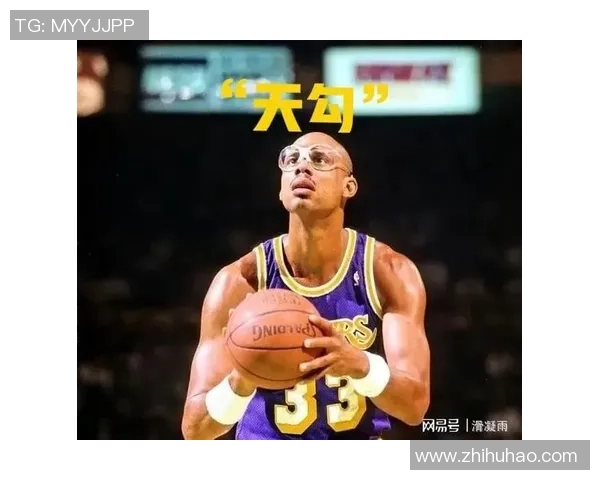 贾巴尔亲自指导姚明训练过程揭秘与篮球技艺传承的深度探讨