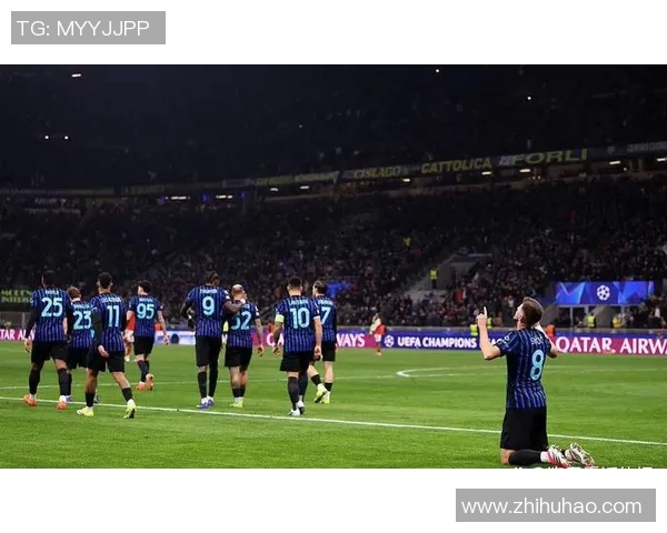 德甲精彩对决国米与里昂激战成平局补时进球点燃全场热情 德甲精彩对决国米与里昂激战成平局补时进球点燃全场热情